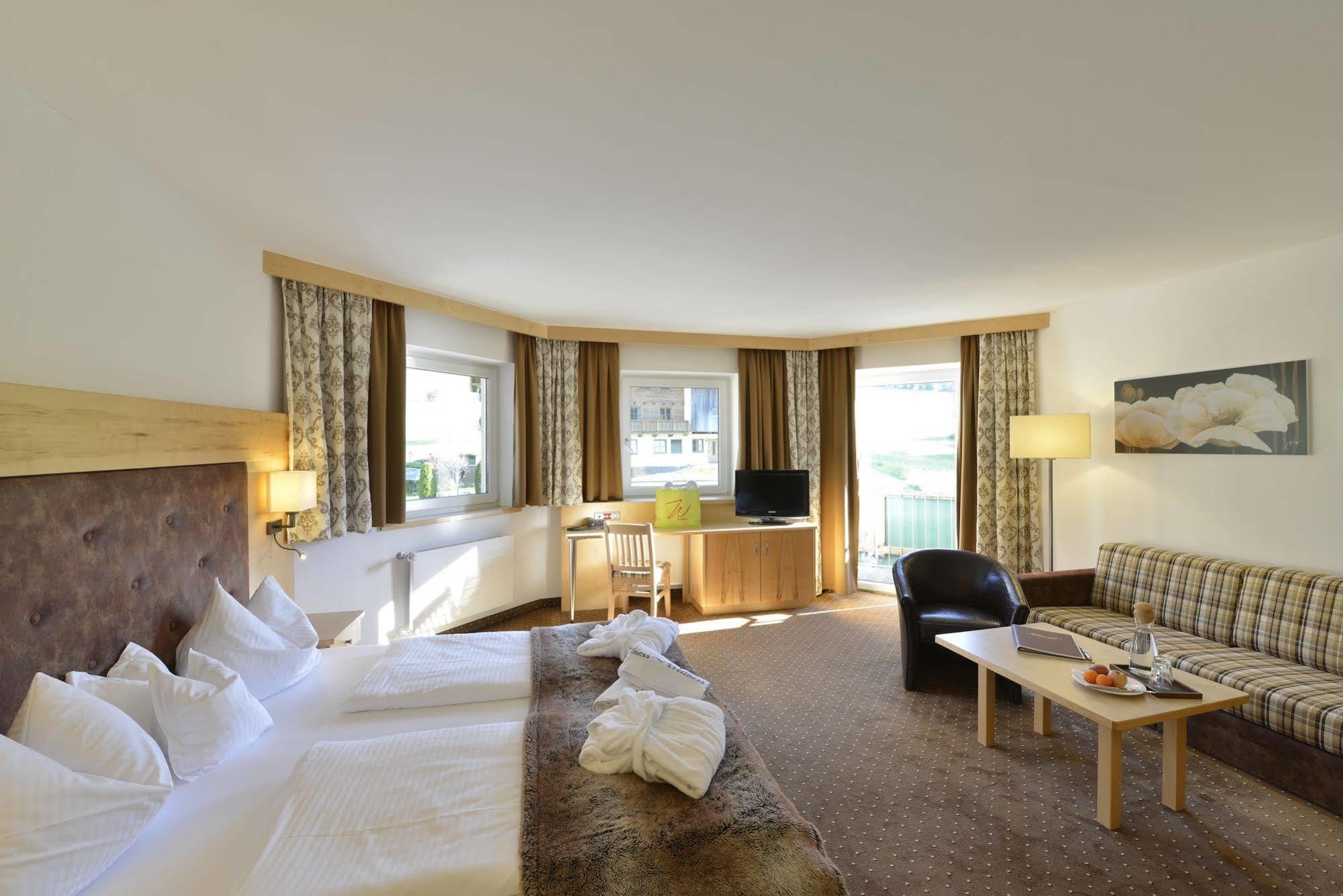 Hotel & Alpin Lodge Der Wastlhof Niederau Ngoại thất bức ảnh